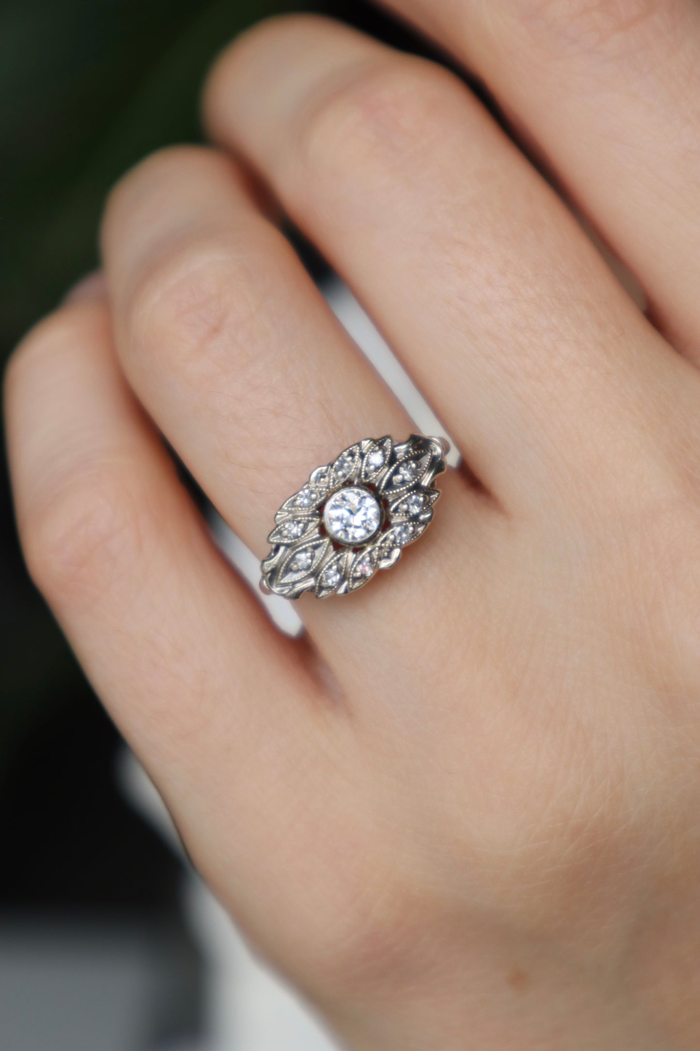 The Le Printemps Ring