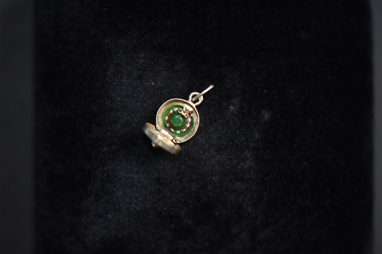 The Hatbox Charm