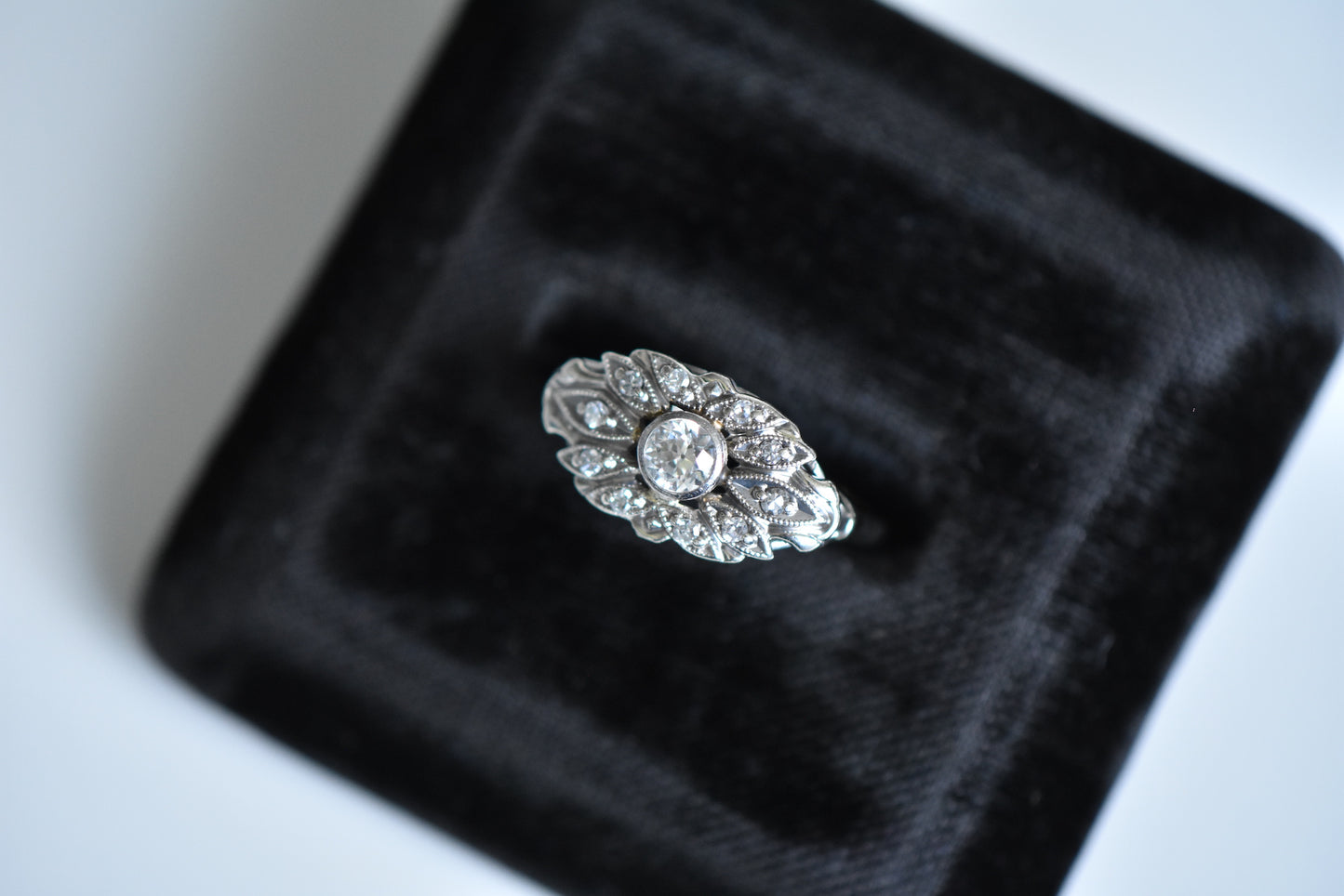 The Le Printemps Ring