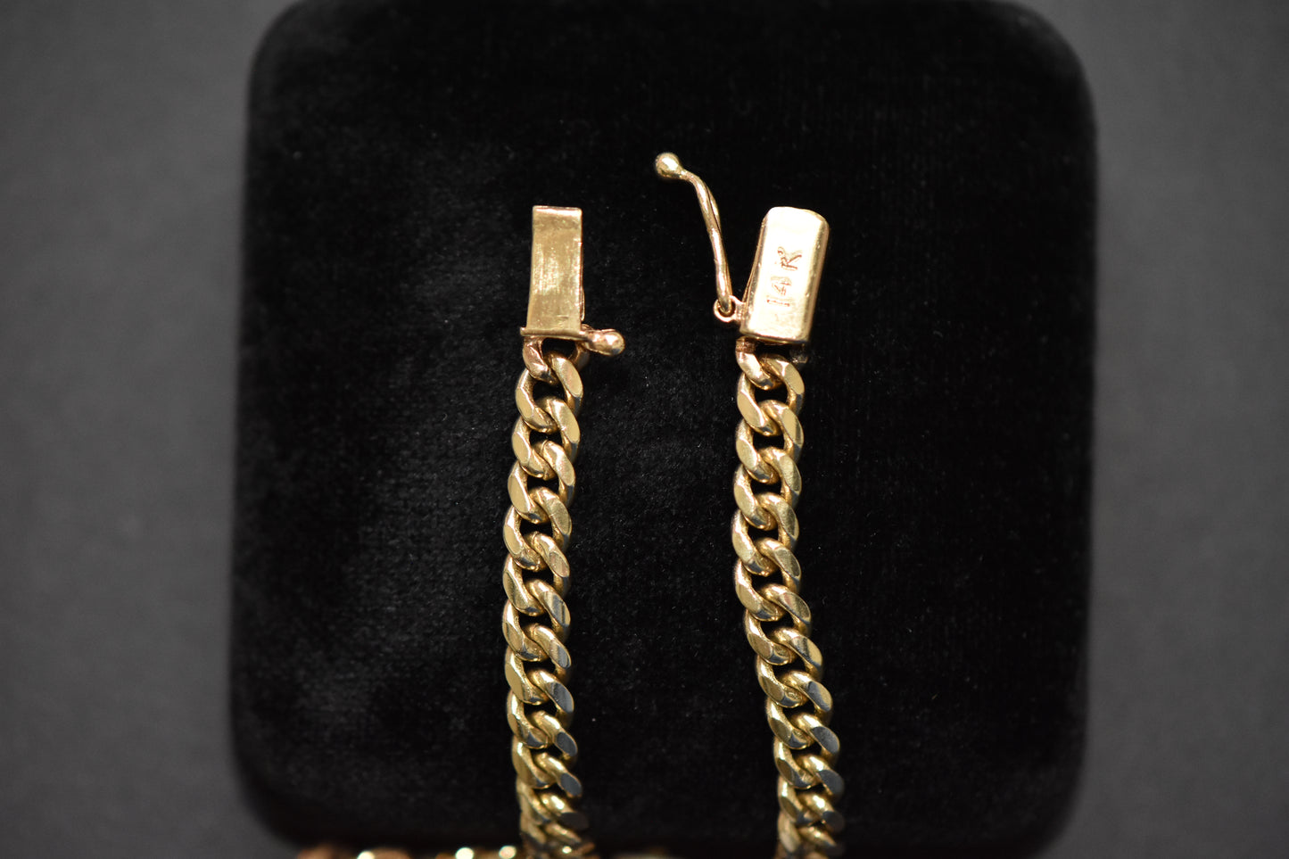 The Graduated Curb Bracelet