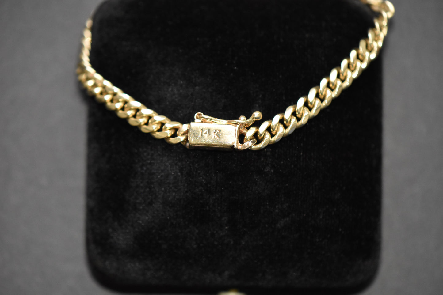 The Graduated Curb Bracelet