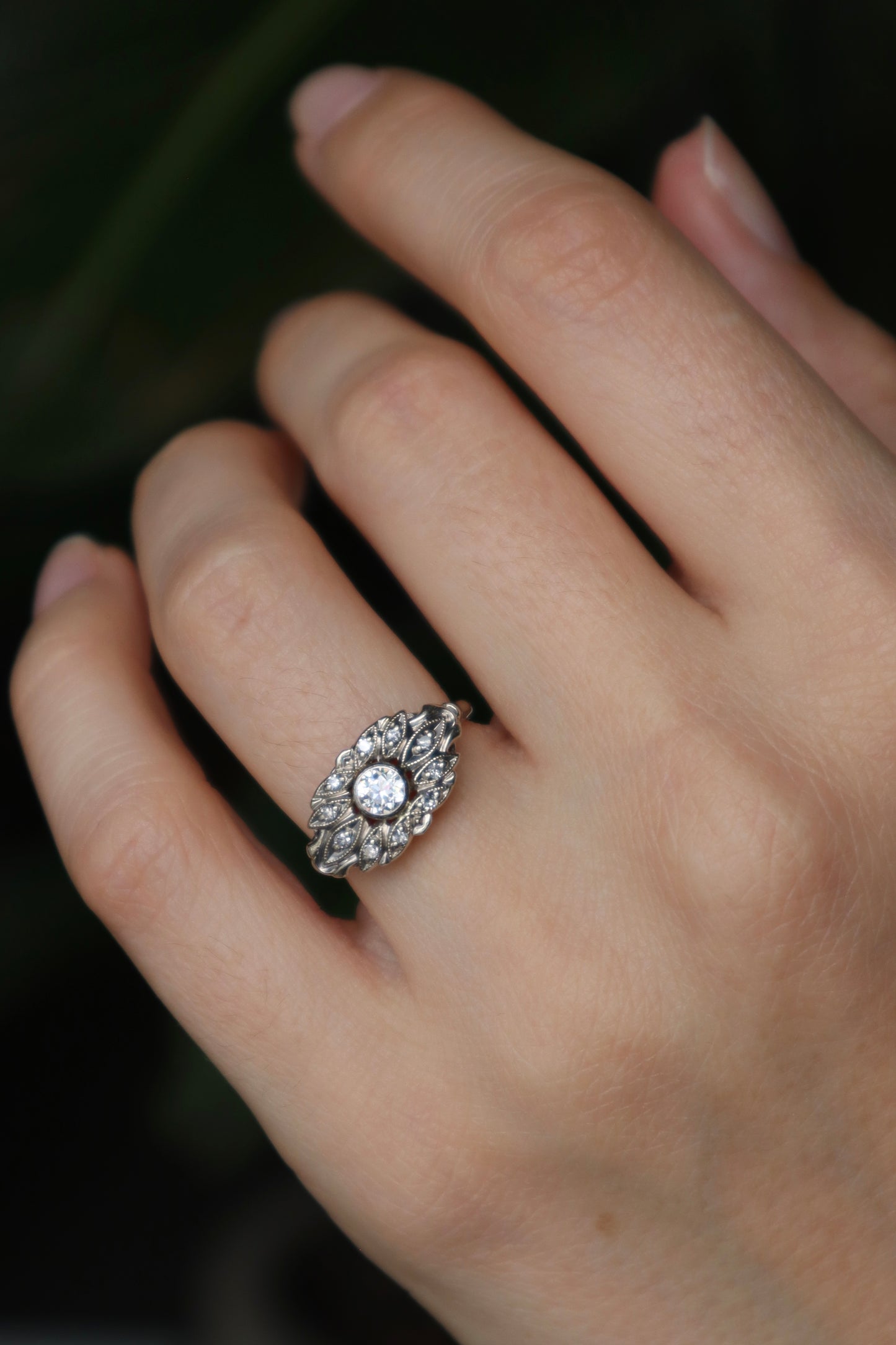 The Le Printemps Ring