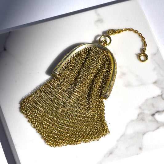 The Golden Chainmail Pendant