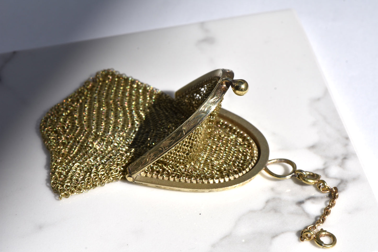 The Golden Chainmail Pendant
