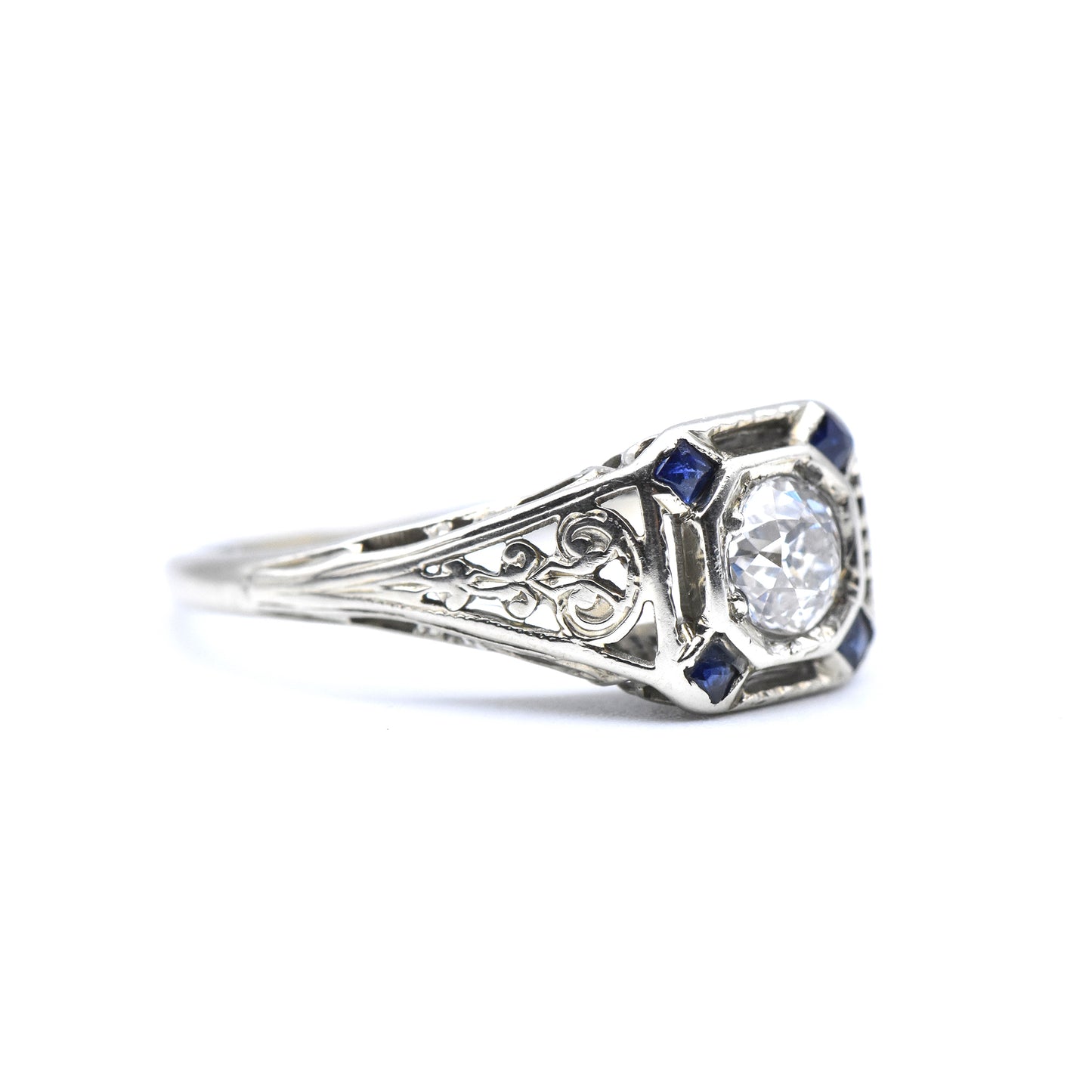 The Art Deco Dreamer Ring