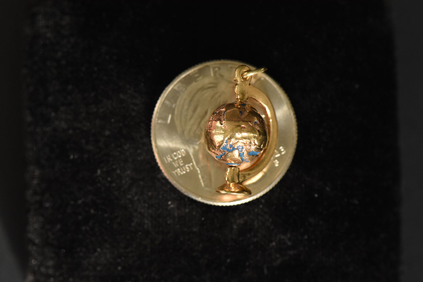 The Globe Pendant