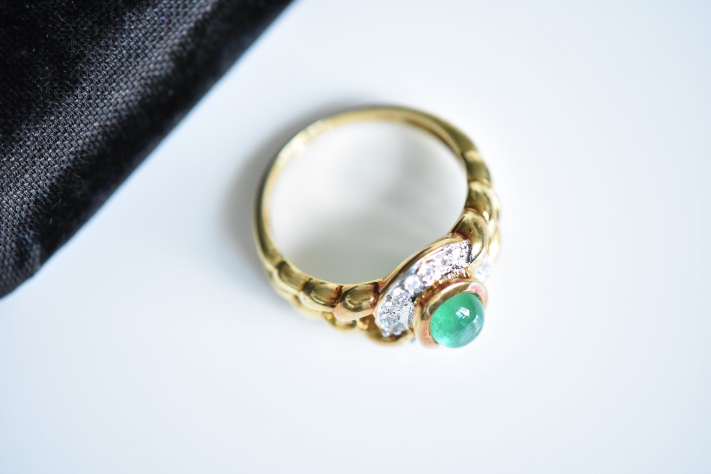 The Emerald Curb Ring