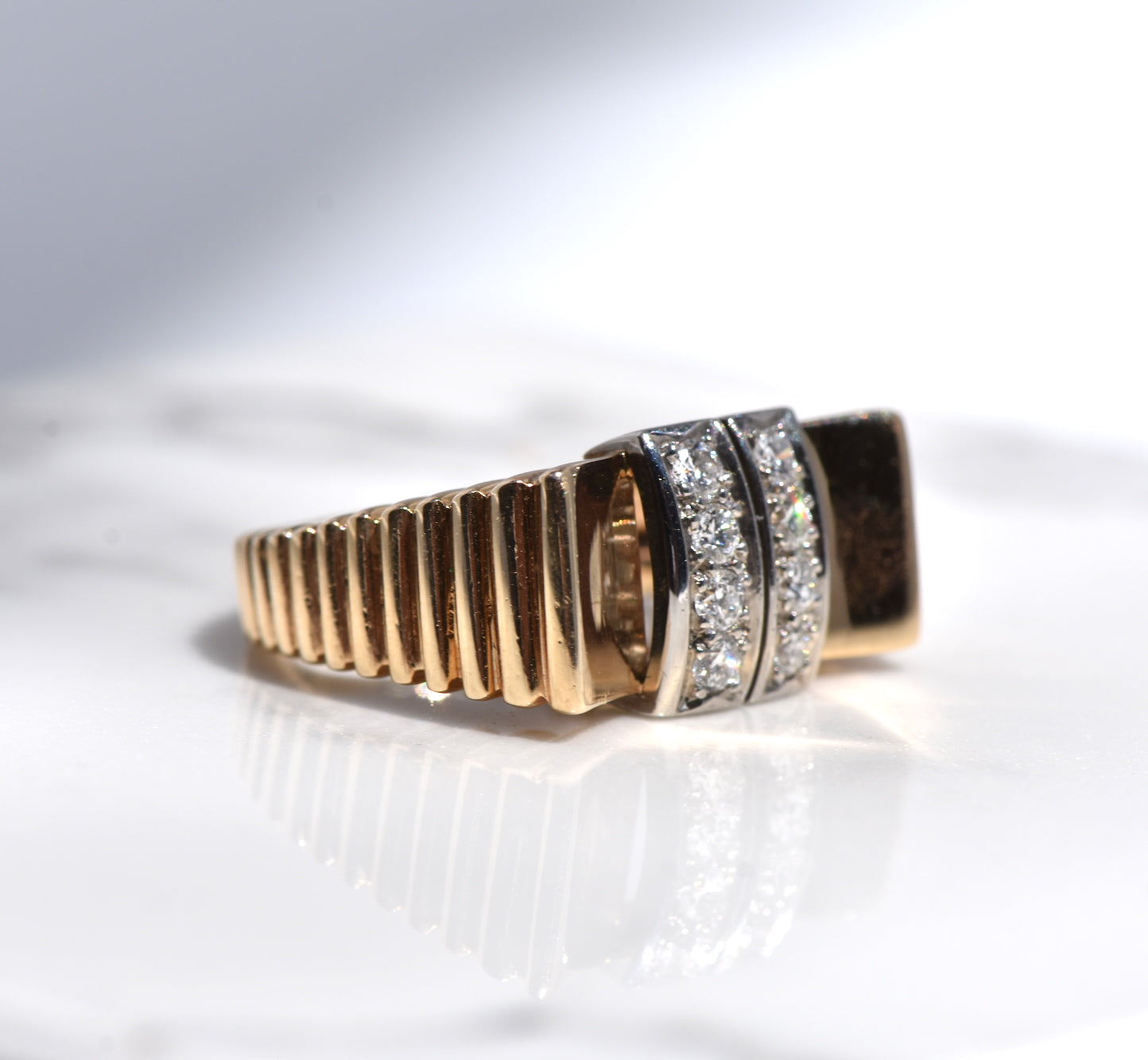 The Square Rib Tank Ring