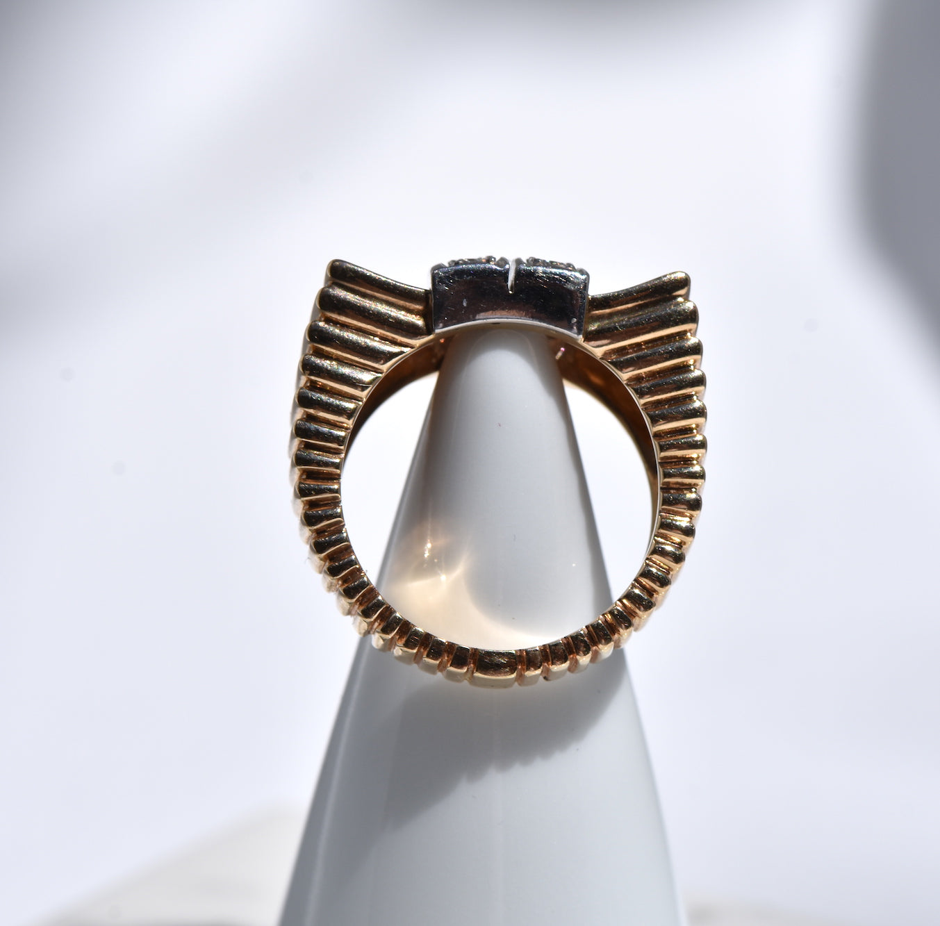 The Square Rib Tank Ring