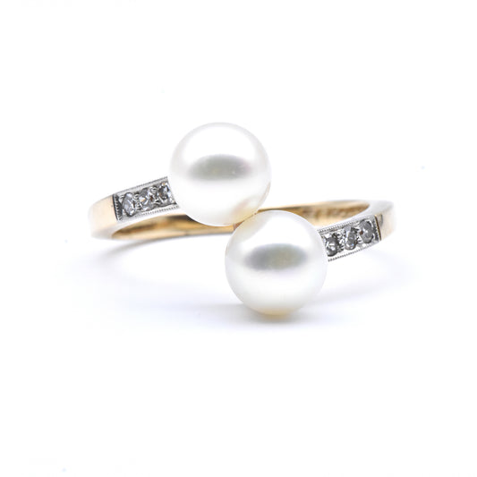 The Pearl Toi et Moi Ring