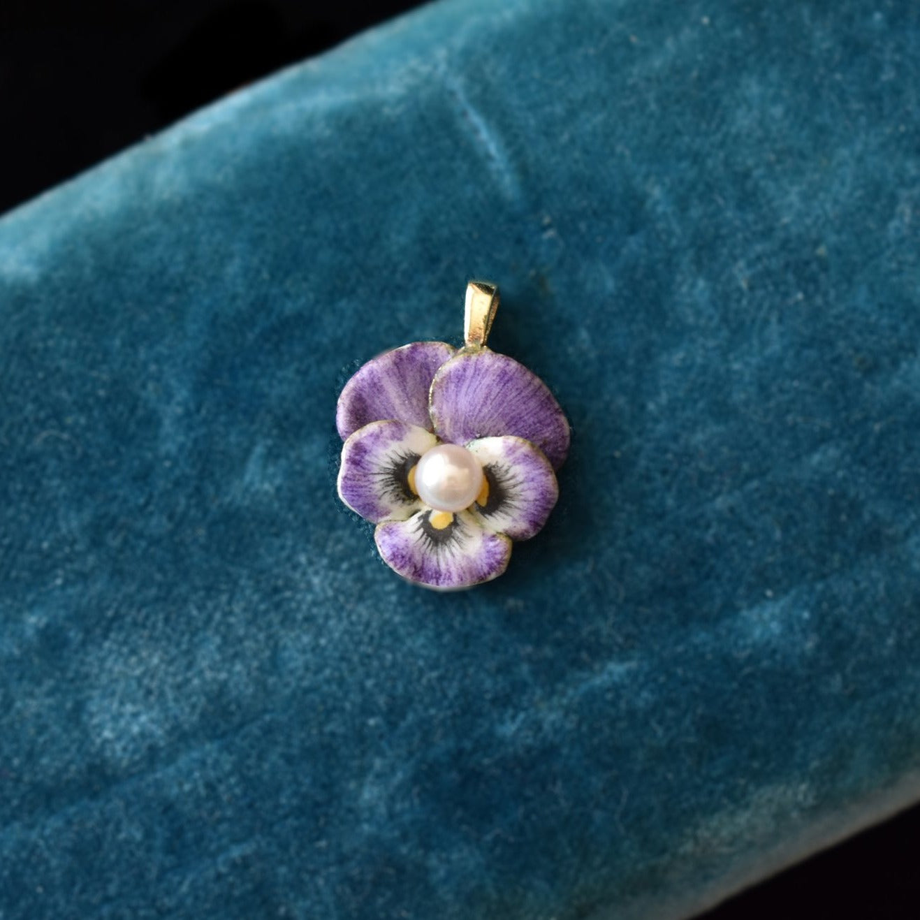 The Purple Pansy Charm